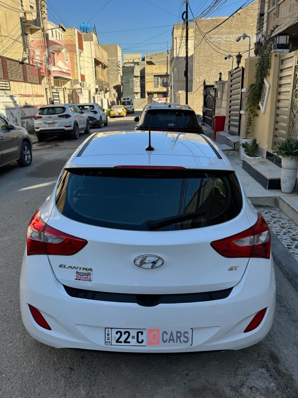 هیۆندای ئەلەنترا